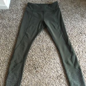 ❌SOLD❌ GREEN LULULEMON 7/8 PANT